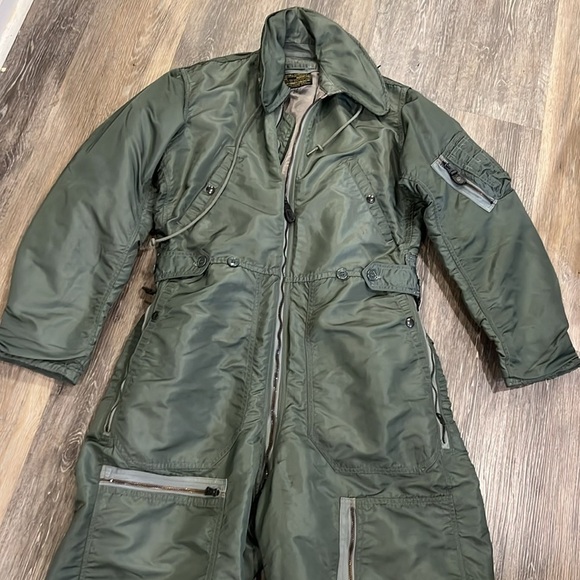 Military green coverall flying suit by John Ownbey co
Size Medium long - Picture 3 of 11